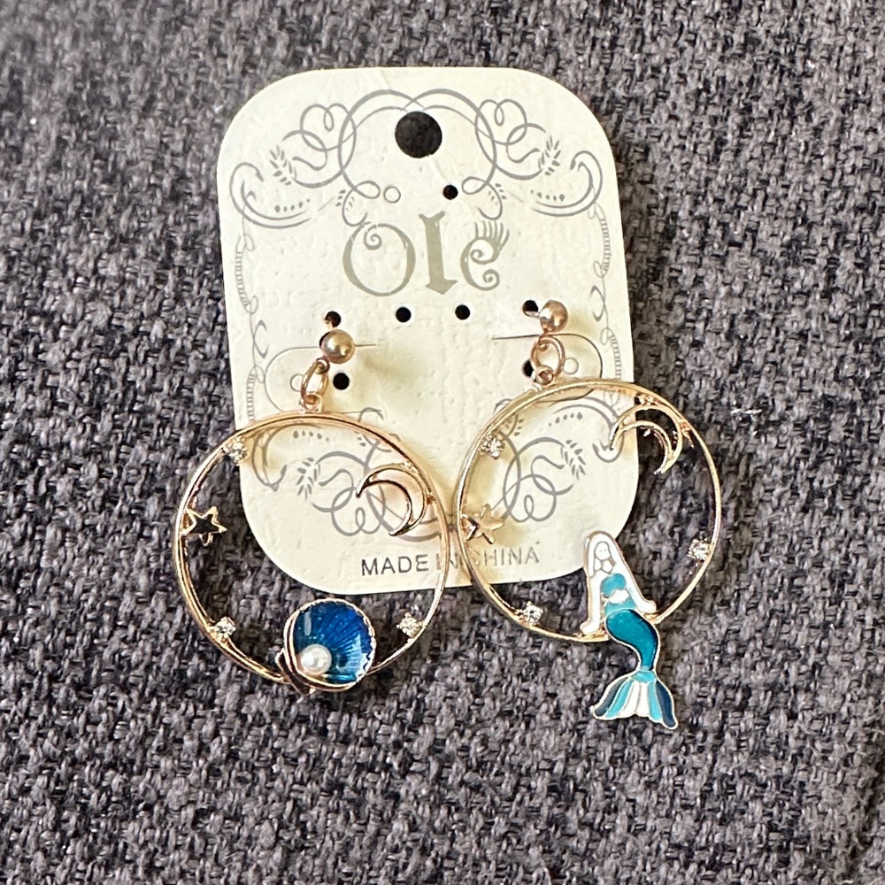 NWT Ole Mermaid Hoop Earrings 🧜‍♀️ 🐚